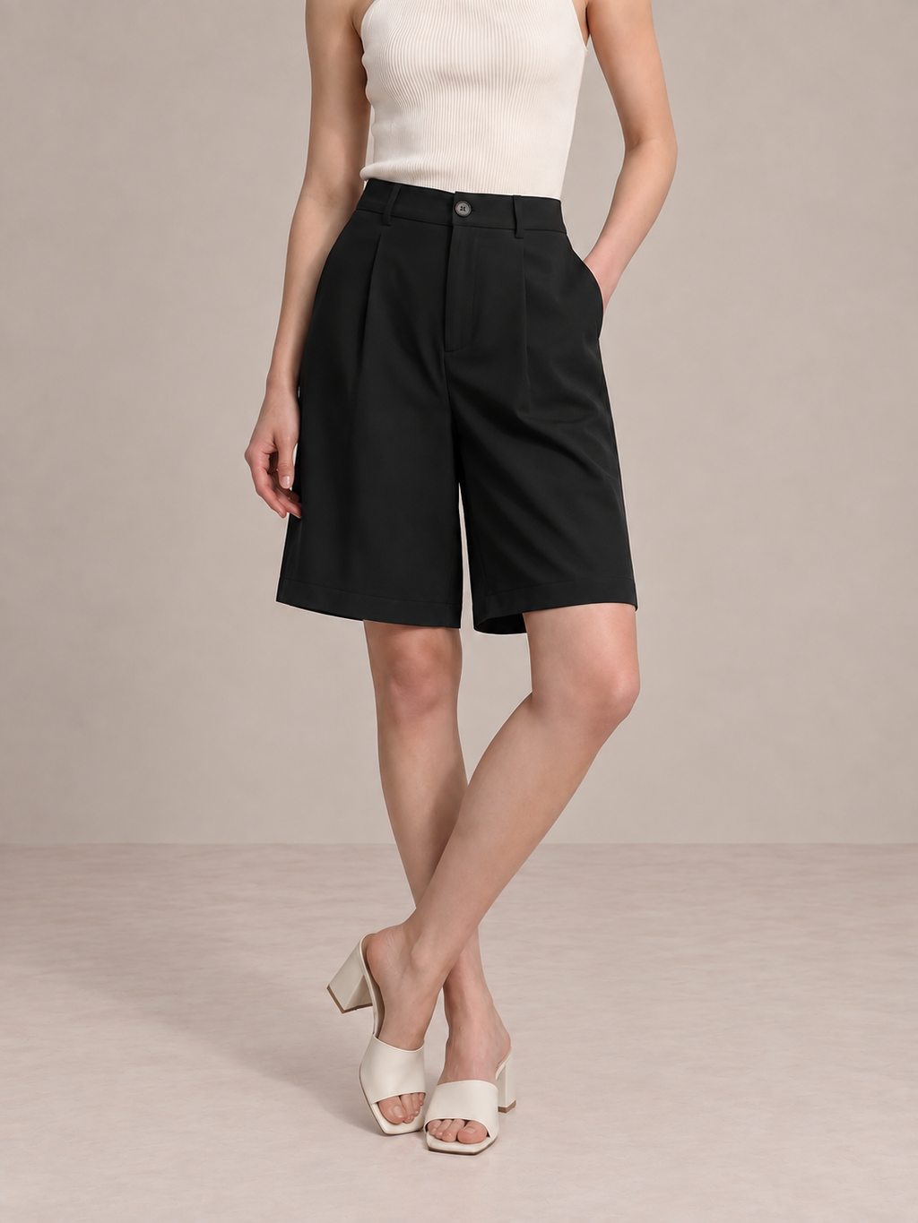 Plissierte, maßgeschneiderte Shorts