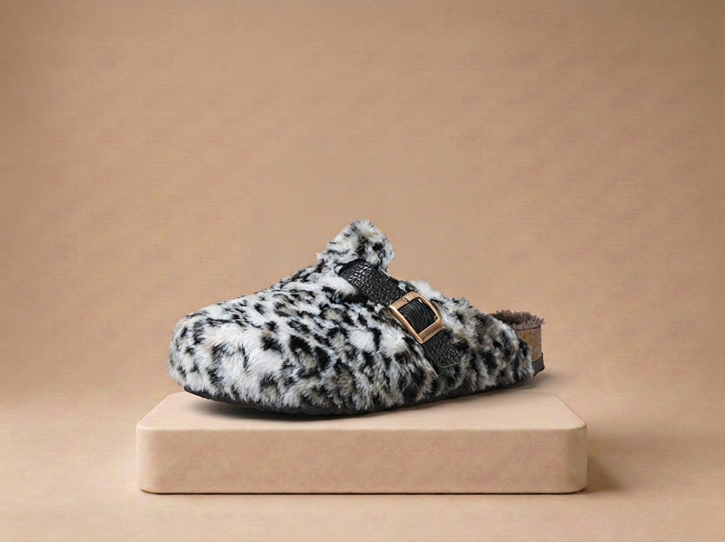Leopard Slipper